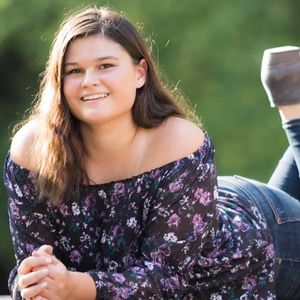 Meet your Posher, Hayley